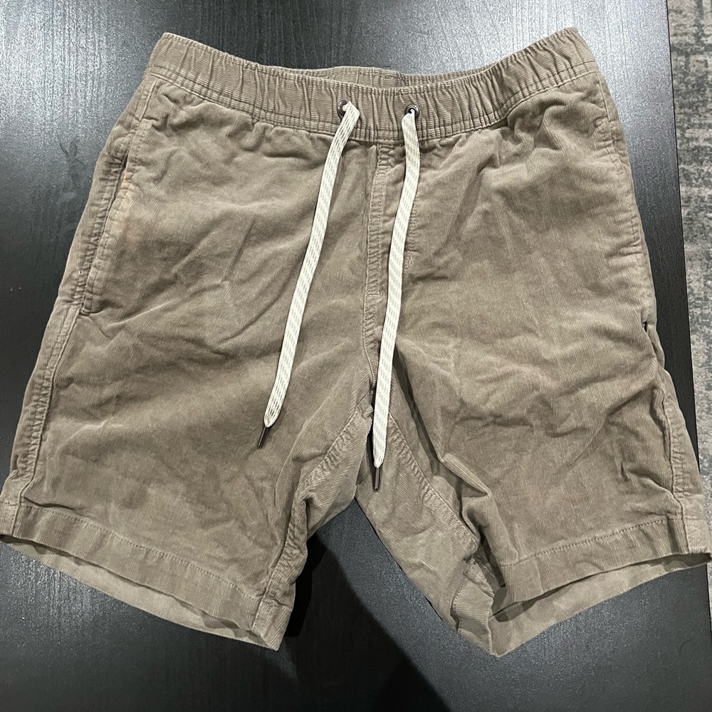 Vuori Men's Casual Tan Shorts